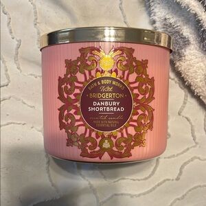 Bath & Body Works Bridgerton Danbury Shortbread 3-Wick Candle 🕯️